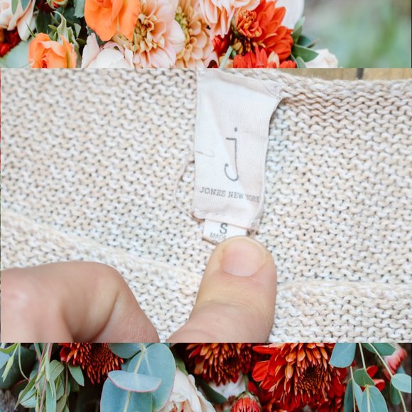 Jones New York Lightweight Cream Sweater – Small - Picture 2 of 2